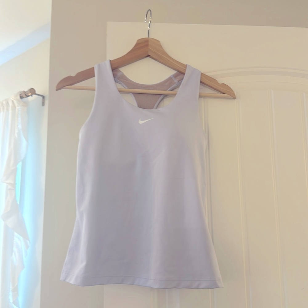 Women’s Nike dry fit tank top~sports bra Lavender XS